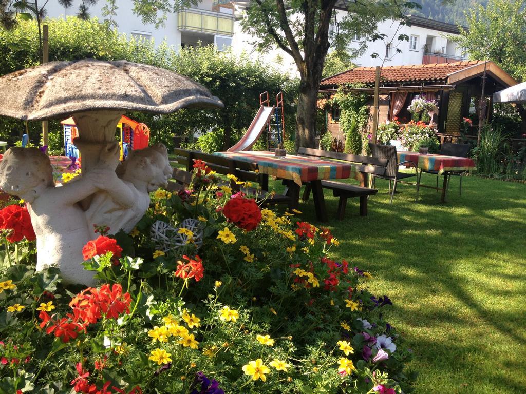 וורגל Hotel Tiroler Stuben מראה חיצוני תמונה