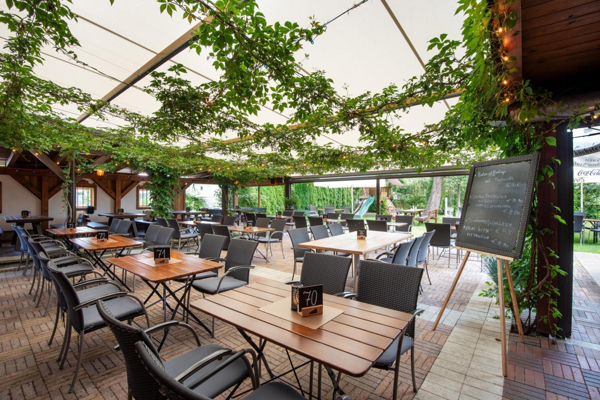 וורגל Hotel Tiroler Stuben מראה חיצוני תמונה